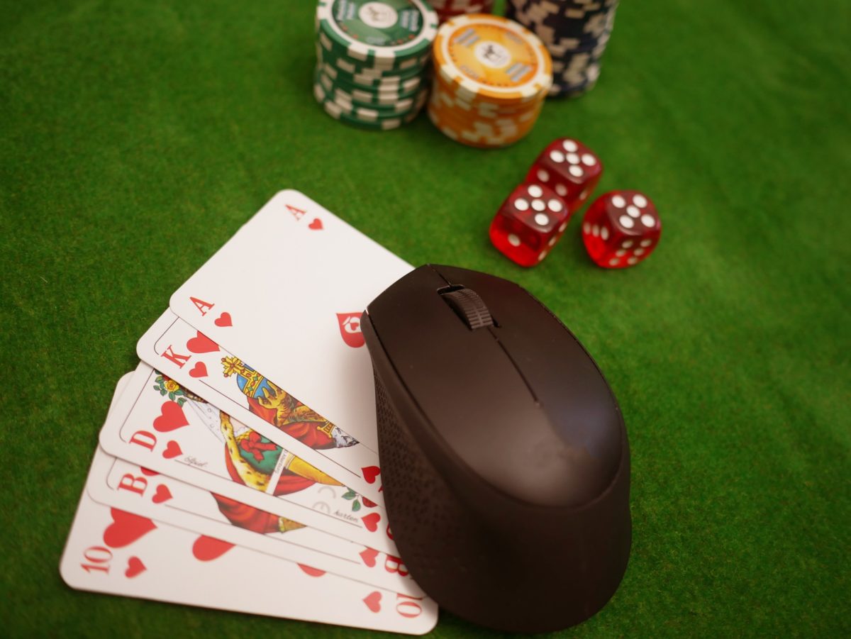 Rules to Be Successful in Online Poker